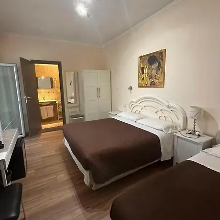 Vatican Golden Bed & Breakfast Rome